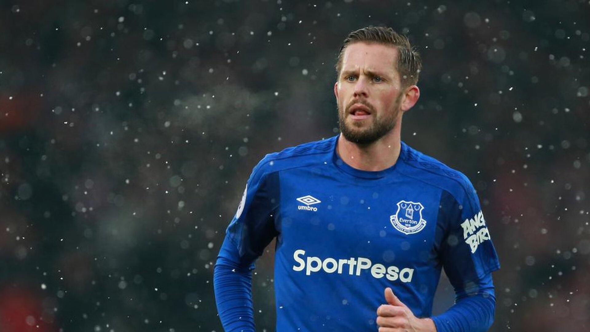 足球直播技术引入实时人工字幕系统，足球文字直播软件